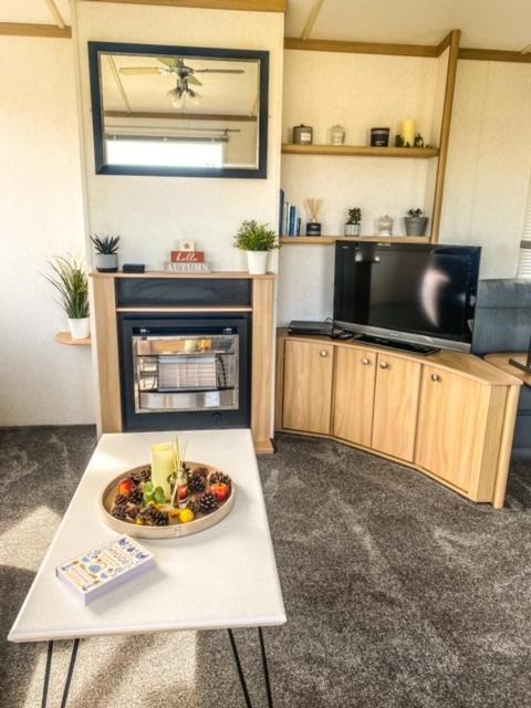 Villa The Hygge Retreat At 7 Lakes Country Park, Lincolnshire Crowle  Exterior foto