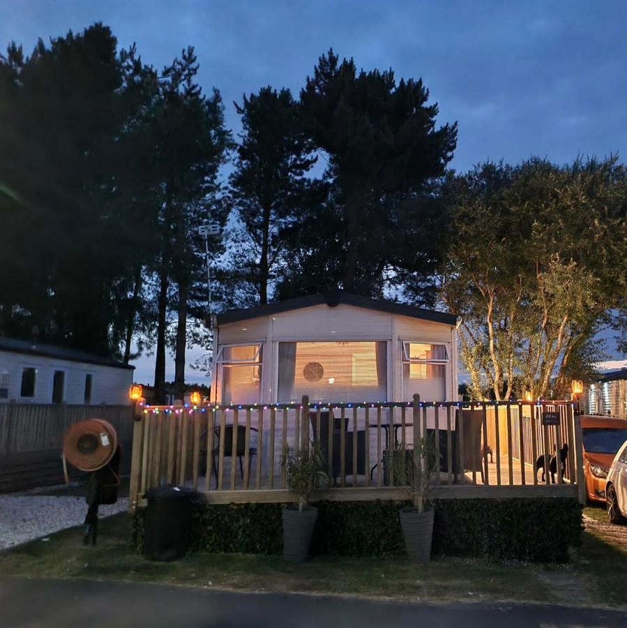 Villa The Hygge Retreat At 7 Lakes Country Park, Lincolnshire Crowle  Exterior foto